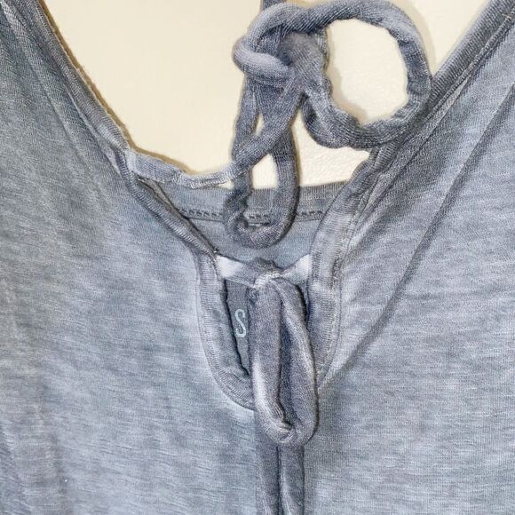 American Eagle Soft And Sexy Tank - Picture 2 of 4